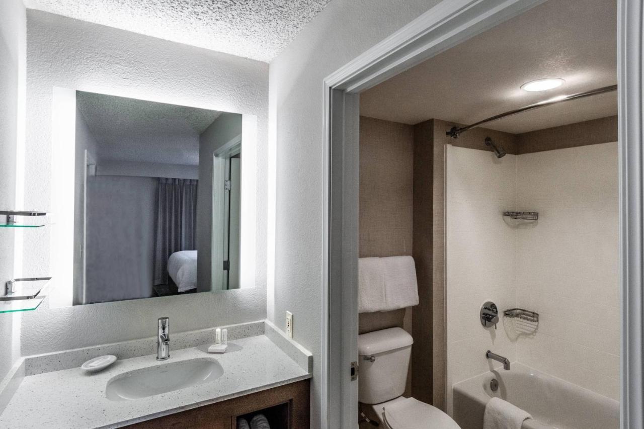 Residence Inn By Marriott Anchorage Midtown Bagian luar foto