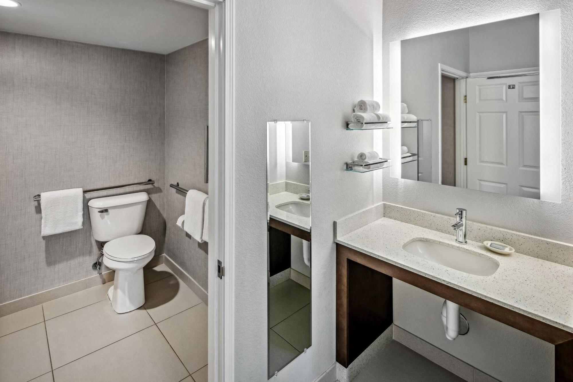 Residence Inn By Marriott Anchorage Midtown Bagian luar foto