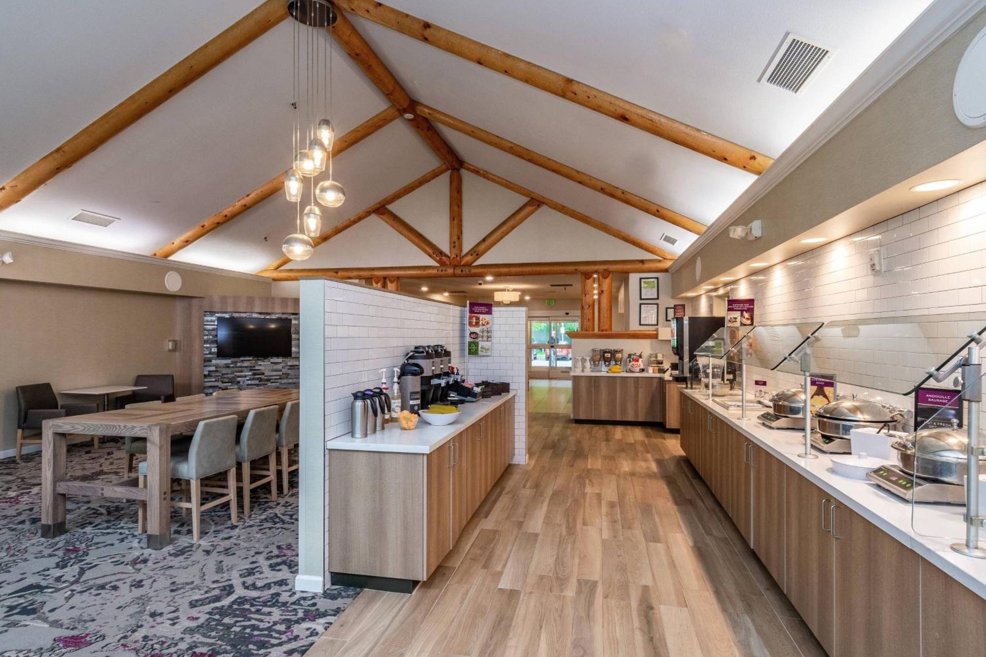 Residence Inn By Marriott Anchorage Midtown Bagian luar foto